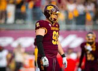 Jonah Pace Commits to Iowa Football: Central Michigan Defensive Lineman Joins Team jonah-pace-commits-to-owa-football-central-michigan-defensive-lineman-joins-team