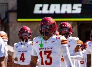 Pop-Tarts Bowl: Gridiron Staff Picks and Predictions pop-tarts-bowl-gridiron-staff-picks-and-predictions