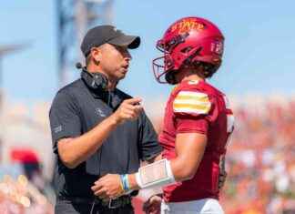 the-pop-tarts-bowl-a-closer-look-at-twelmeyers-bowl-season-experience