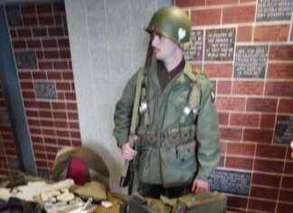 Iowa Group Showcases Authentic Military Uniforms and Equipment in Historical Displays – Radio Iowa owa-group-showcases-authentic-military-uniforms-and-equipment-in-historical-displays-radio-owa