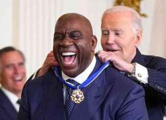 President Joe Biden Awards 19 Medals of Freedom: Hillary Clinton, Bono, Magic Johnson, Soros, Denzel Washington, and Others Honored president-joe-biden-awards-19-medals-of-freedom-hillary-clinton-bono-magic-johnson-soros-denzel-washington-and-others-honored