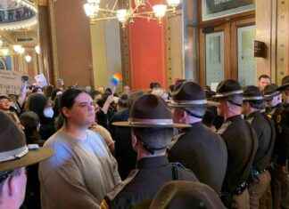 Iowa Civil Rights Act: Gender Identity Removal Bill Protest owa-civil-rights-act-gender-dentity-removal-bill-protest