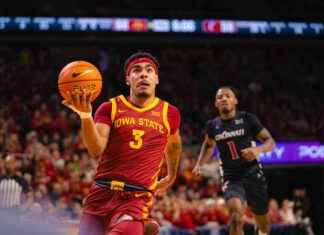 Iowa State Defeats Cincinnati 81-70: Game Photos and Highlights owa-state-defeats-cincinnati-81-70-game-photos-and-highlights