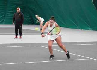 owa-state-tennis-clinches-2024-25-cy-hawk-win