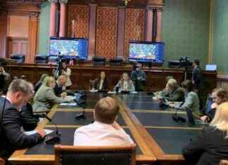 Repeal of Obscenity Law Exemptions in Iowa Schools and Libraries repeal-of-obscenity-law-exemptions-in-owa-schools-and-libraries