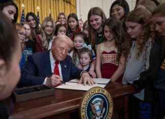 Trump bans transgender athletes from competing against girls trump-bans-transgender-athletes-from-competing-against-girls