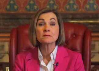 Governor Signs Gender Identity Bill into Law in Iowa governor-signs-gender-dentity-bill-into-law-in-owa